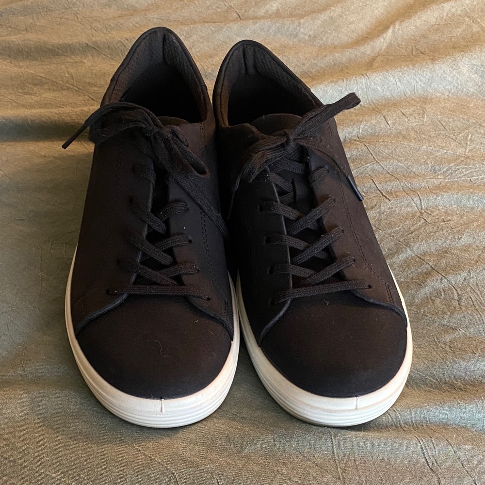 Women’s Black Sneakers